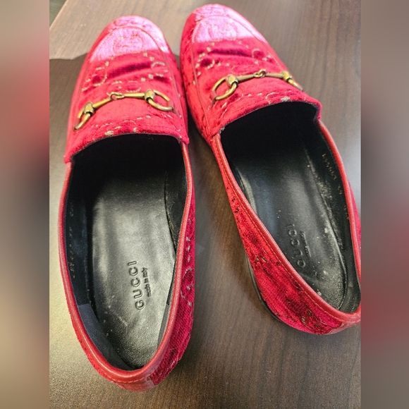 Gucci Jordaan Velvet Loafers, with Box - 39 - Picture 2 of 6
